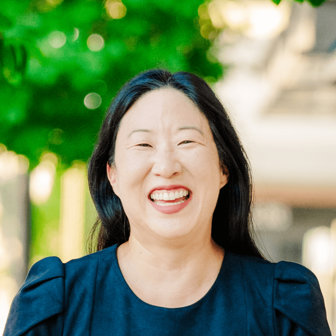 Sandra Park, Wealth Manager, Headshot - Big Smile Ready to Serve You